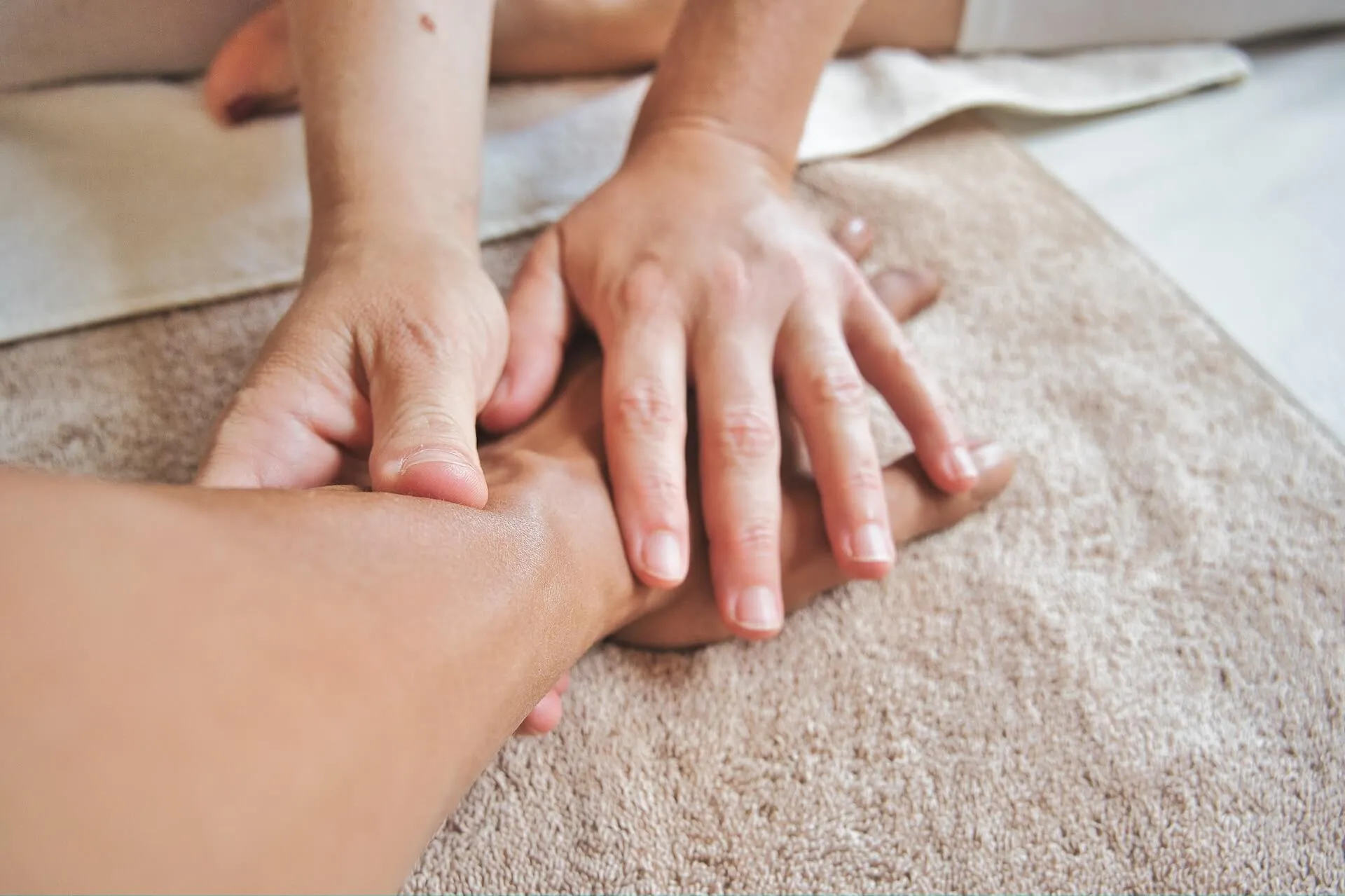 Feeling Stiff? This Massage Therapy Guide Will Save Your Day